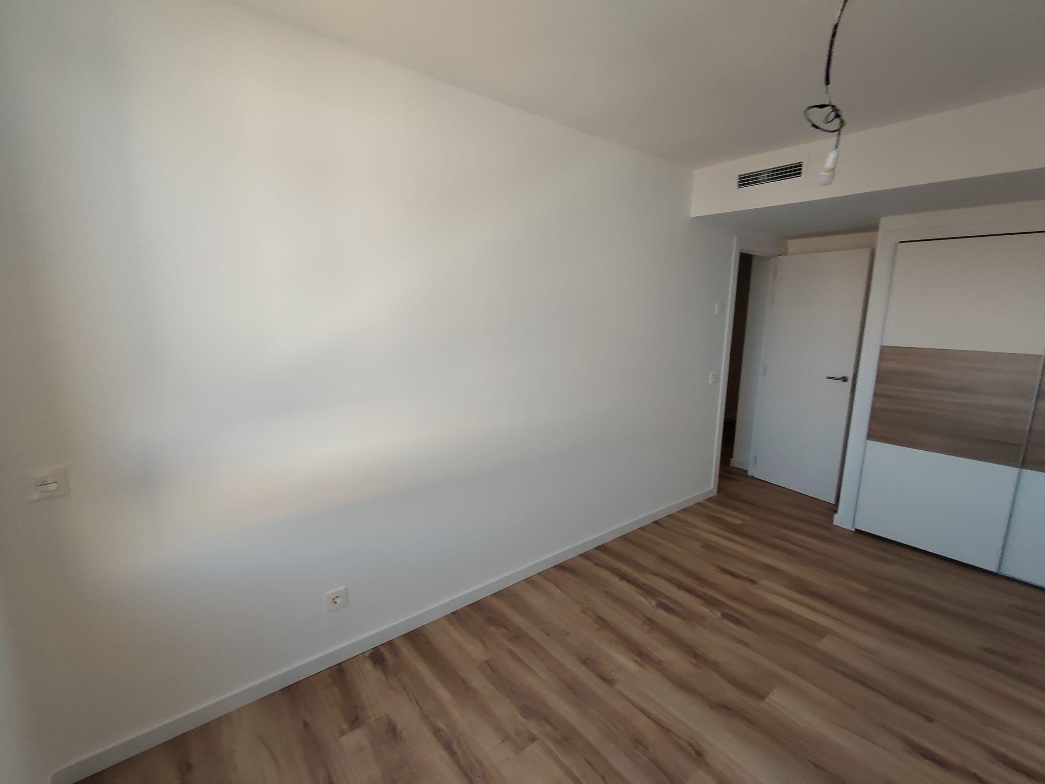 Imagen 6 Apartamento en venta en Estepona / A escaso metros del puerto deportivo
