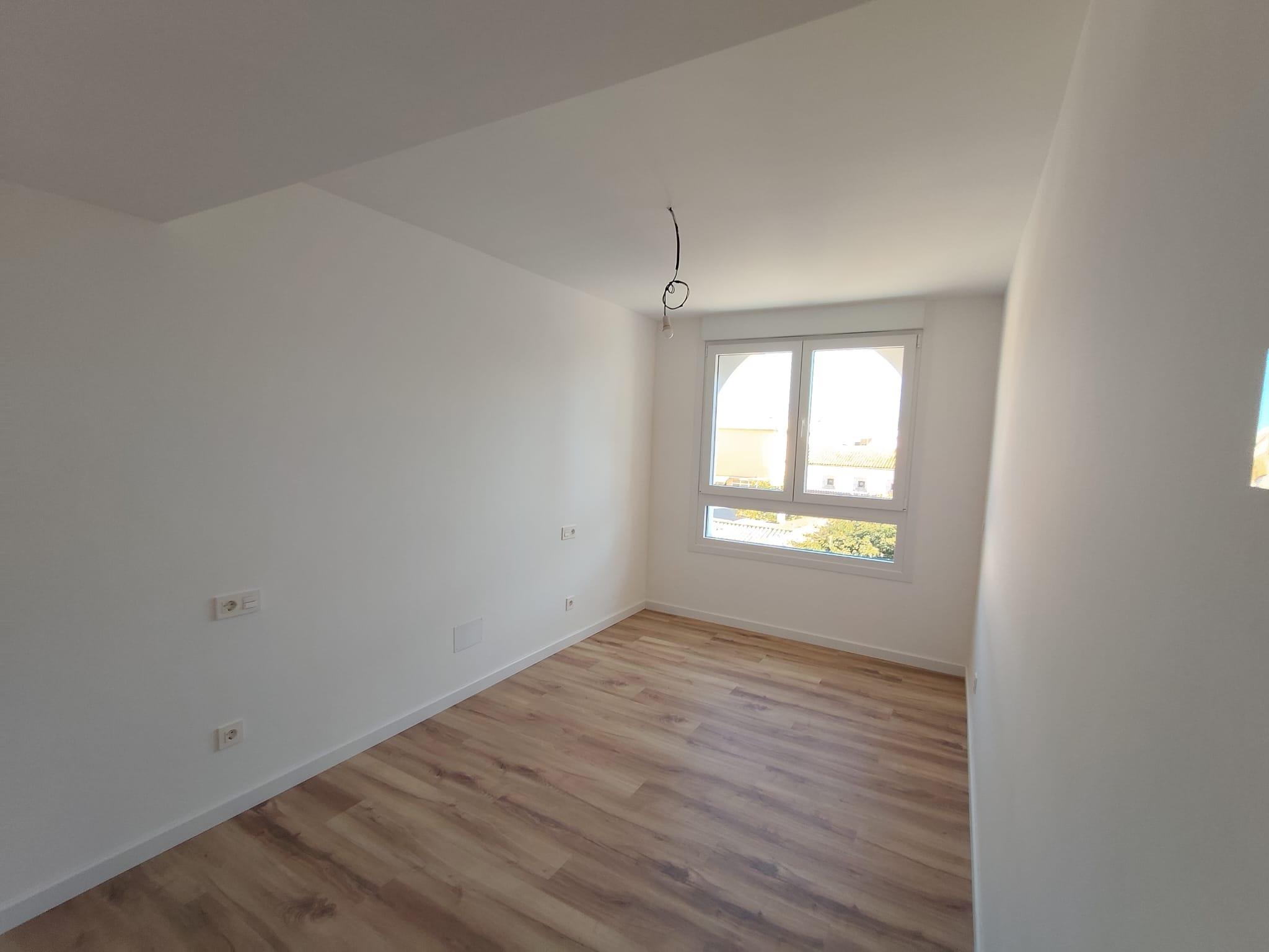Imagen 7 Apartamento en venta en Estepona / A escaso metros del puerto deportivo