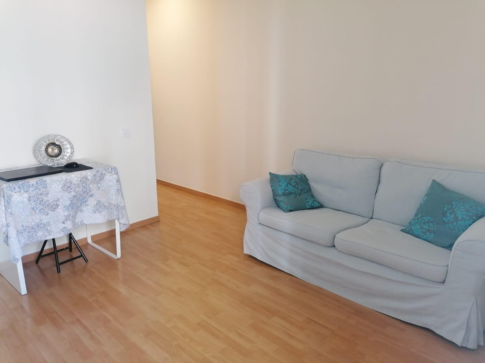 Imagen 4 Piso en venta en Barcelona / Muy cerca de la Plaça de Sant Josep de Calassanç 