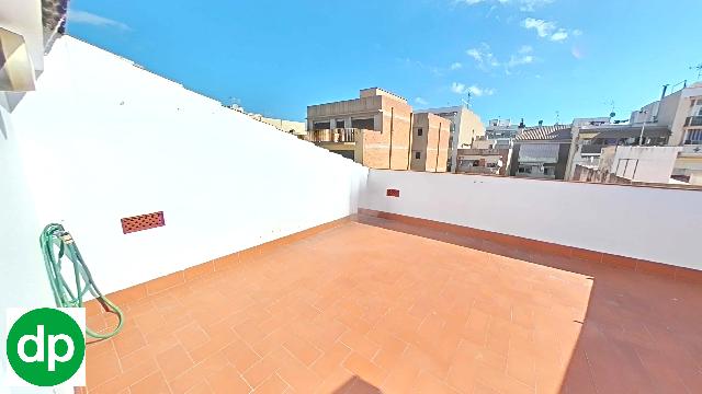 Imagen 8 Inmueble 305897 - Dúplex en venta en Pineda De Mar / A 4 minutos de la playa y cerca de todos los servicios.