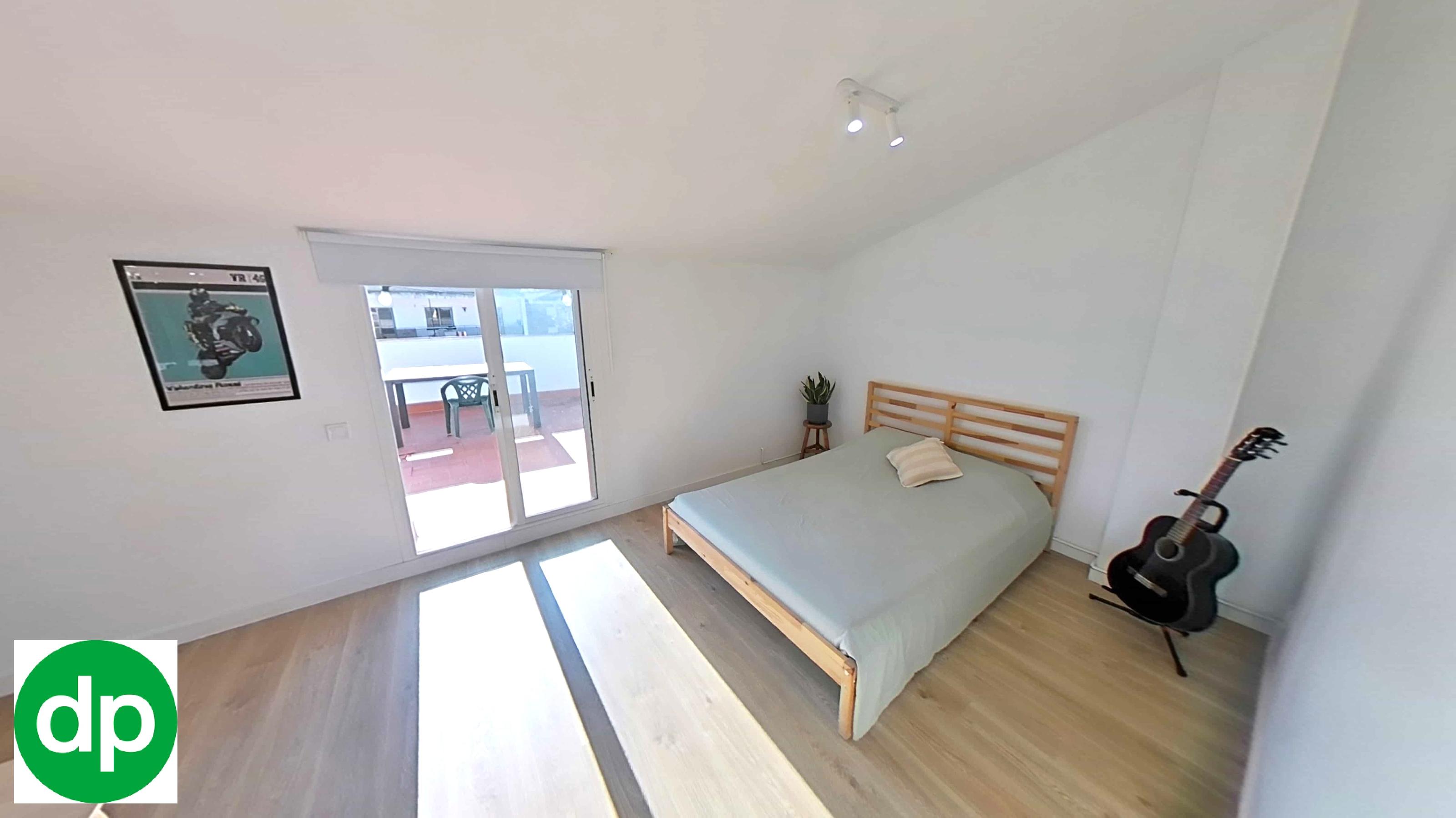 Imagen 11 Dúplex en venta en Pineda De Mar / A 4 minutos de la playa y cerca de todos los servicios.