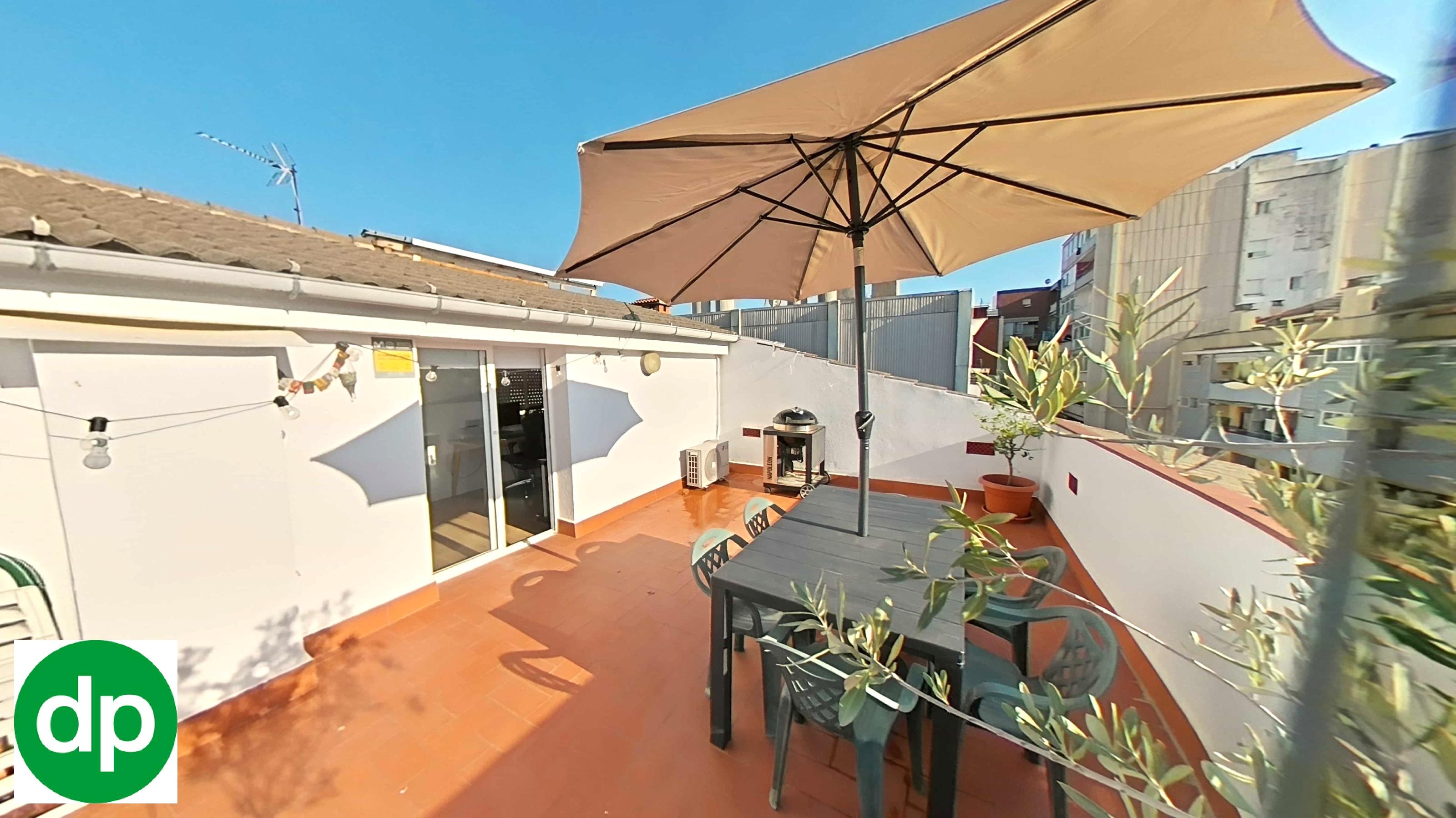 Imagen 16 Dúplex en venta en Pineda De Mar / A 4 minutos de la playa y cerca de todos los servicios.
