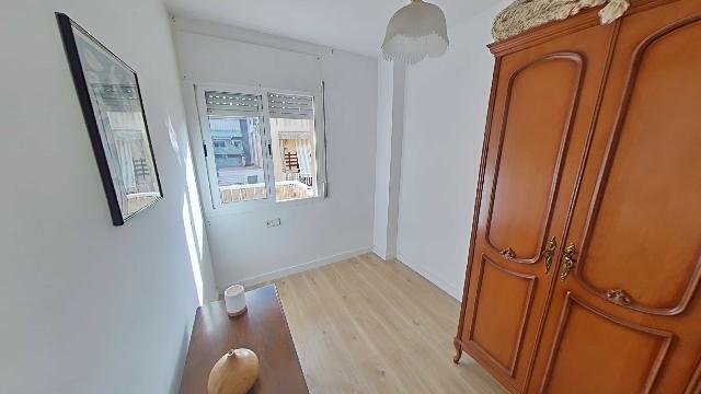 Imagen 5 Inmueble 305897 - Dúplex en venta en Pineda De Mar / A 4 minutos de la playa y cerca de todos los servicios.