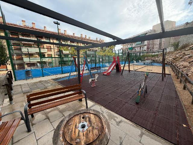 Imagen 24 Inmueble 306277 - Piso en venta en Lloret De Mar / Perfectamente comunicado, con parking incluido. 