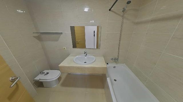 Imagen 15 Inmueble 306277 - Piso en venta en Lloret De Mar / Perfectamente comunicado, con parking incluido. 