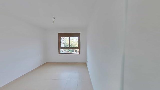 Imagen 21 Inmueble 306277 - Piso en venta en Lloret De Mar / Perfectamente comunicado, con parking incluido. 