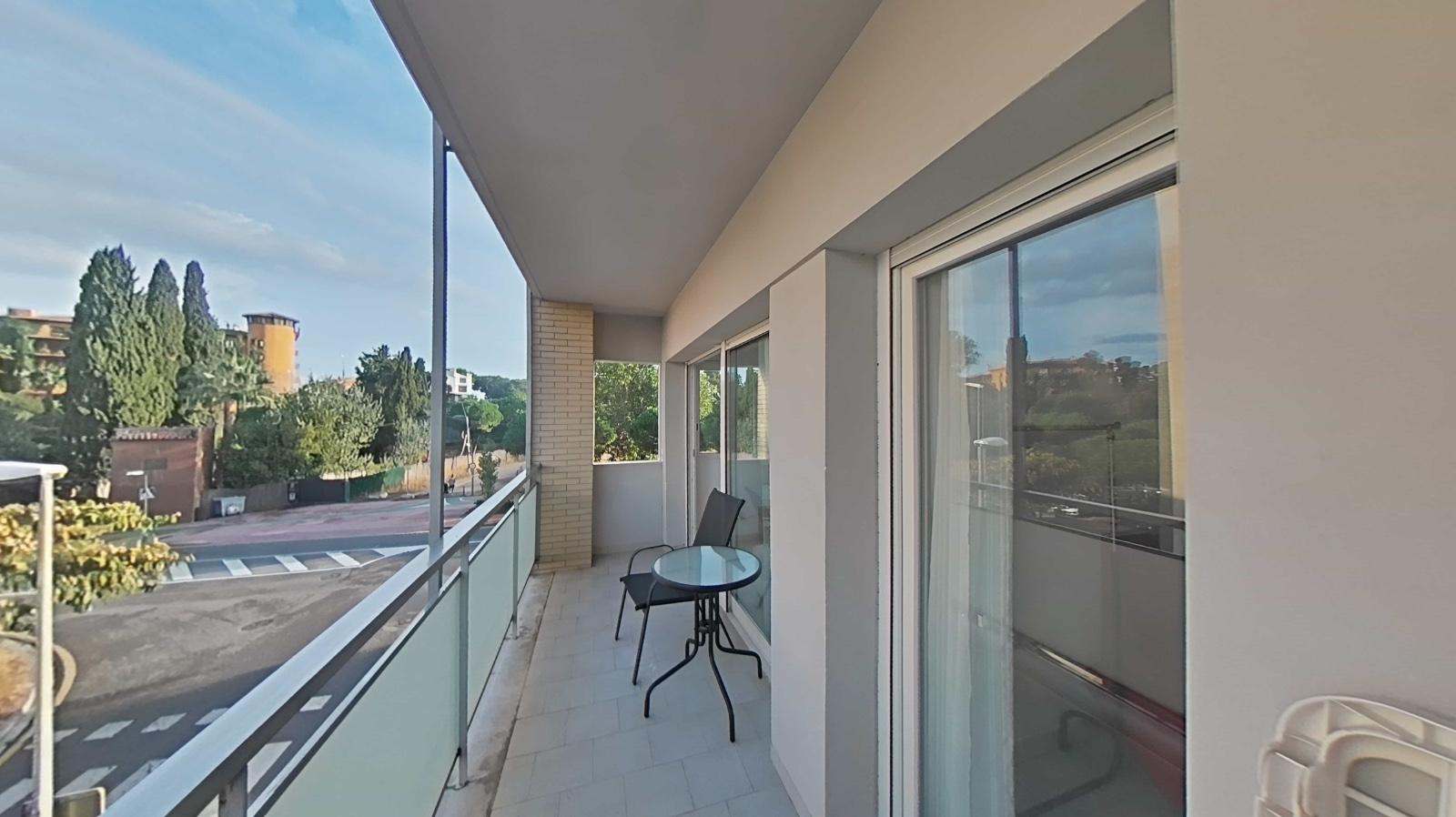Imagen 4 Apto. Playa en venta en Lloret De Mar / A 200 metros de la playa