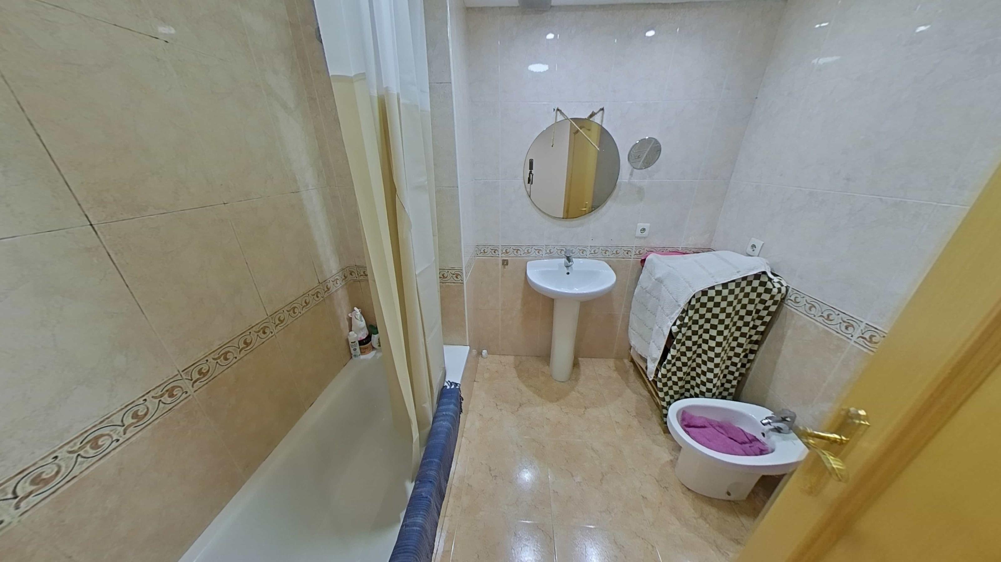 Imagen 17 Piso en venta en Blanes / Cerca de todos los servicios