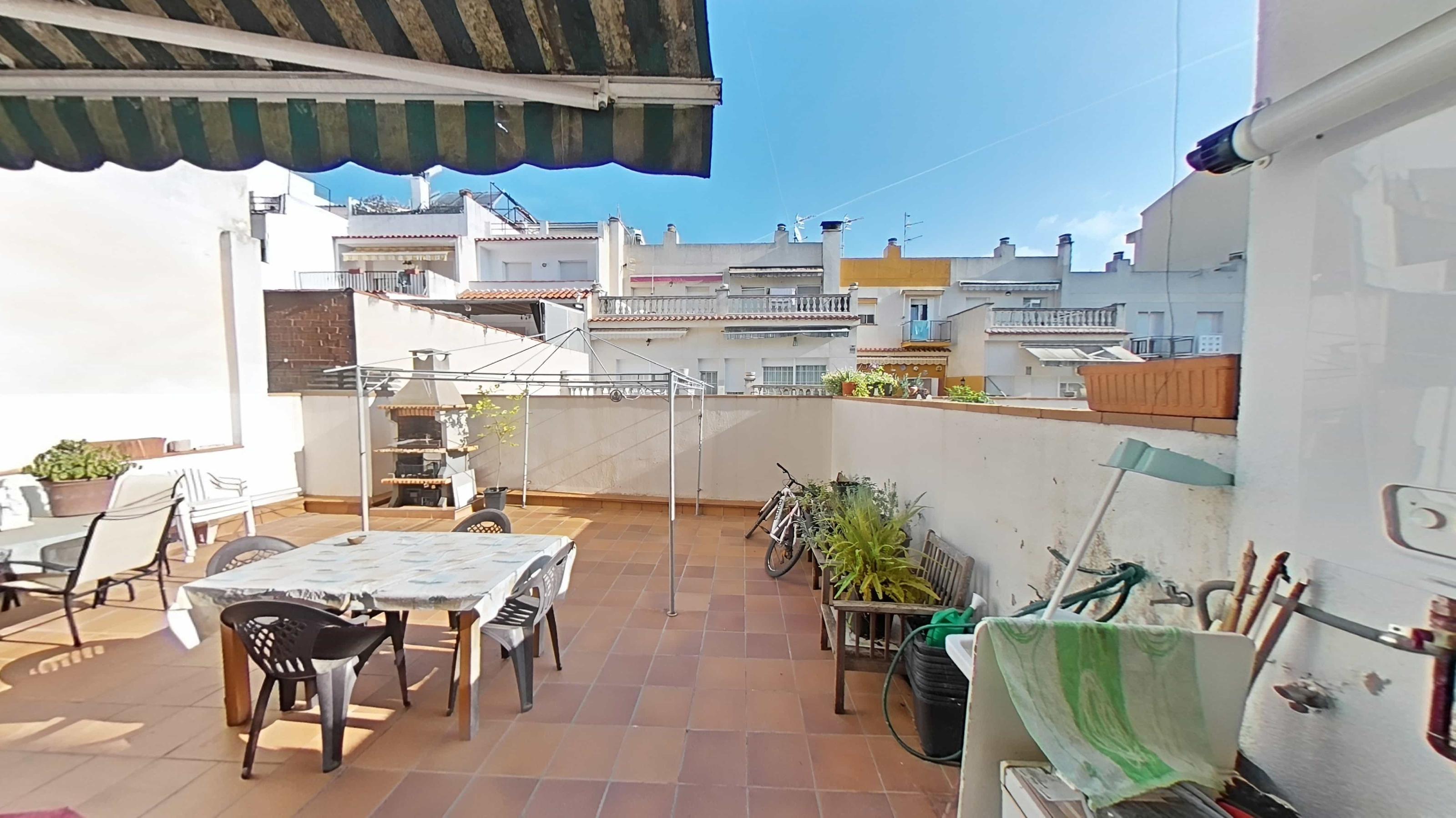 Imagen 1 Piso en venta en Blanes / Cerca de todos los servicios