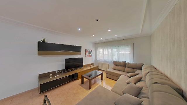 Imagen 8 Inmueble 306760 - Piso en venta en Blanes / Cerca de todos los servicios