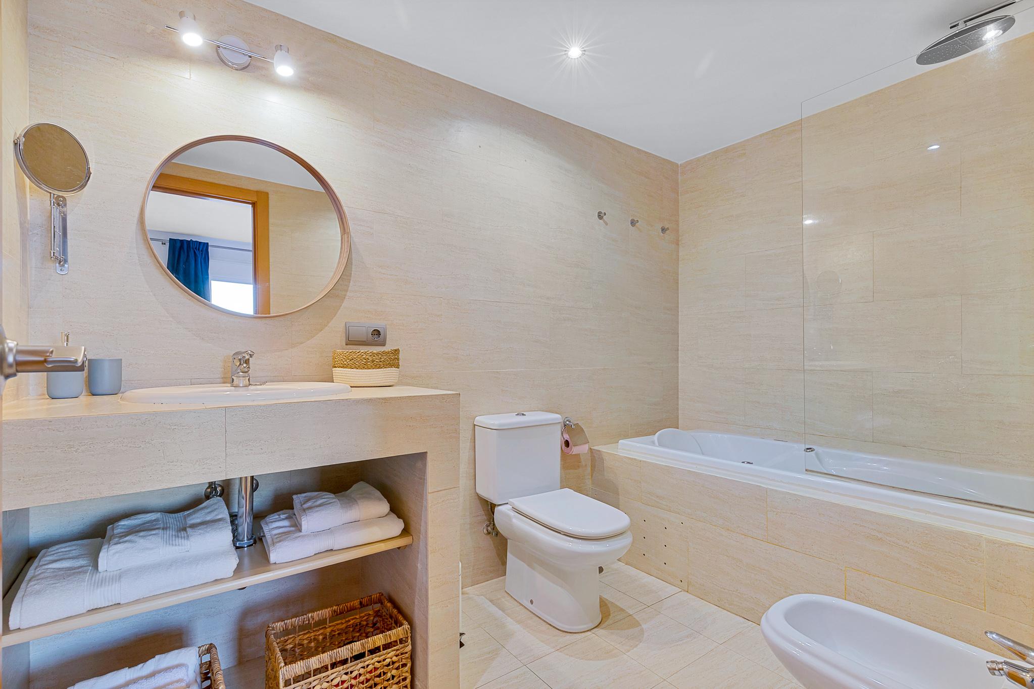 Imagen 19 Apto. Playa en venta en Mijas / La Cala de Mijas