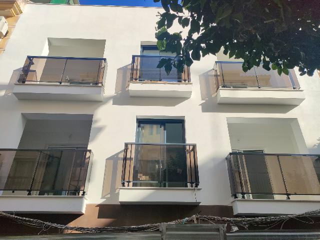 Imagen 1 Inmueble 295244 - Apto. Playa en venta en Fuengirola / Puerto Deportivo