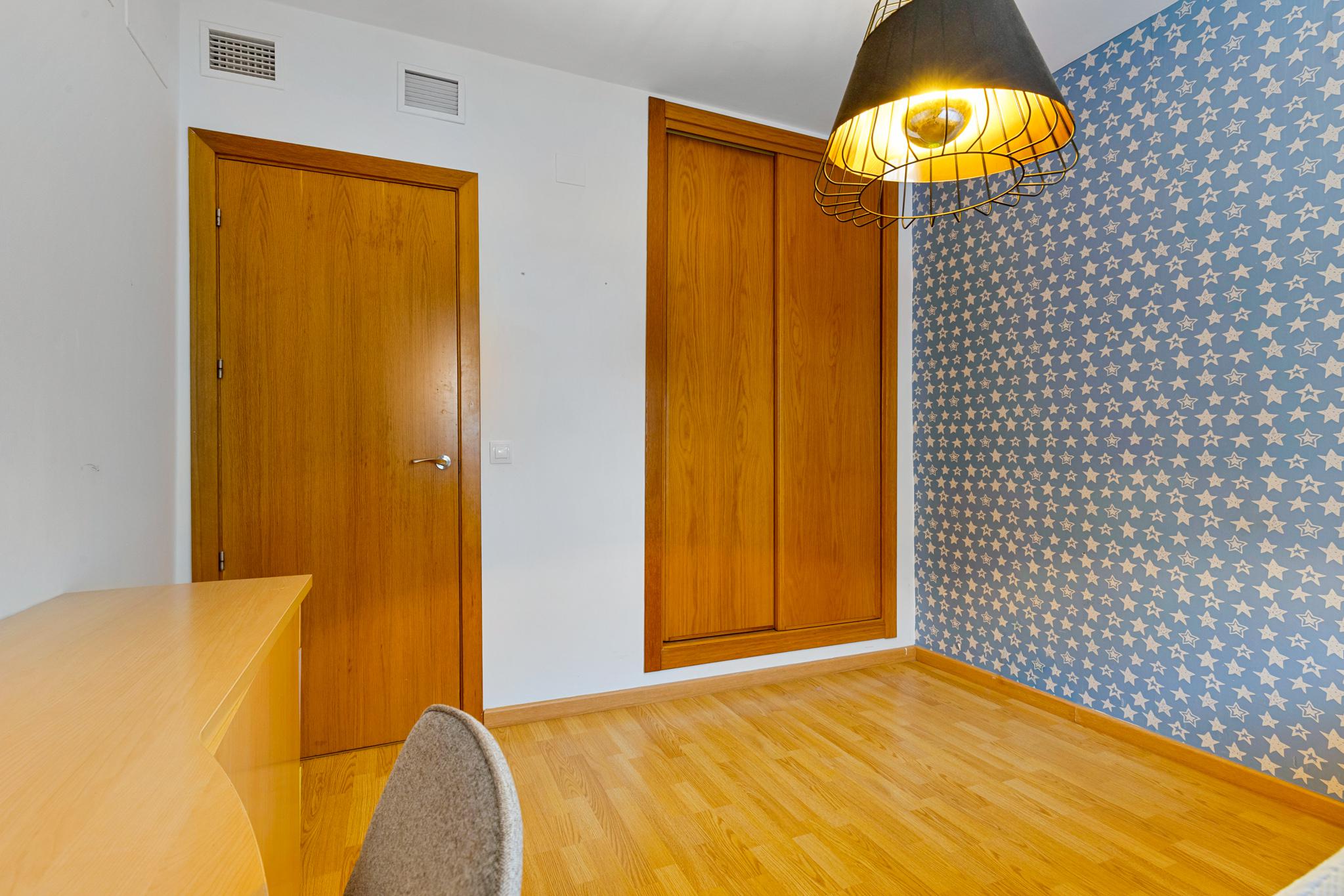 Imagen 18 Casa Pareada en venta en Vélez-málaga / Mercadona de Chilches Costa