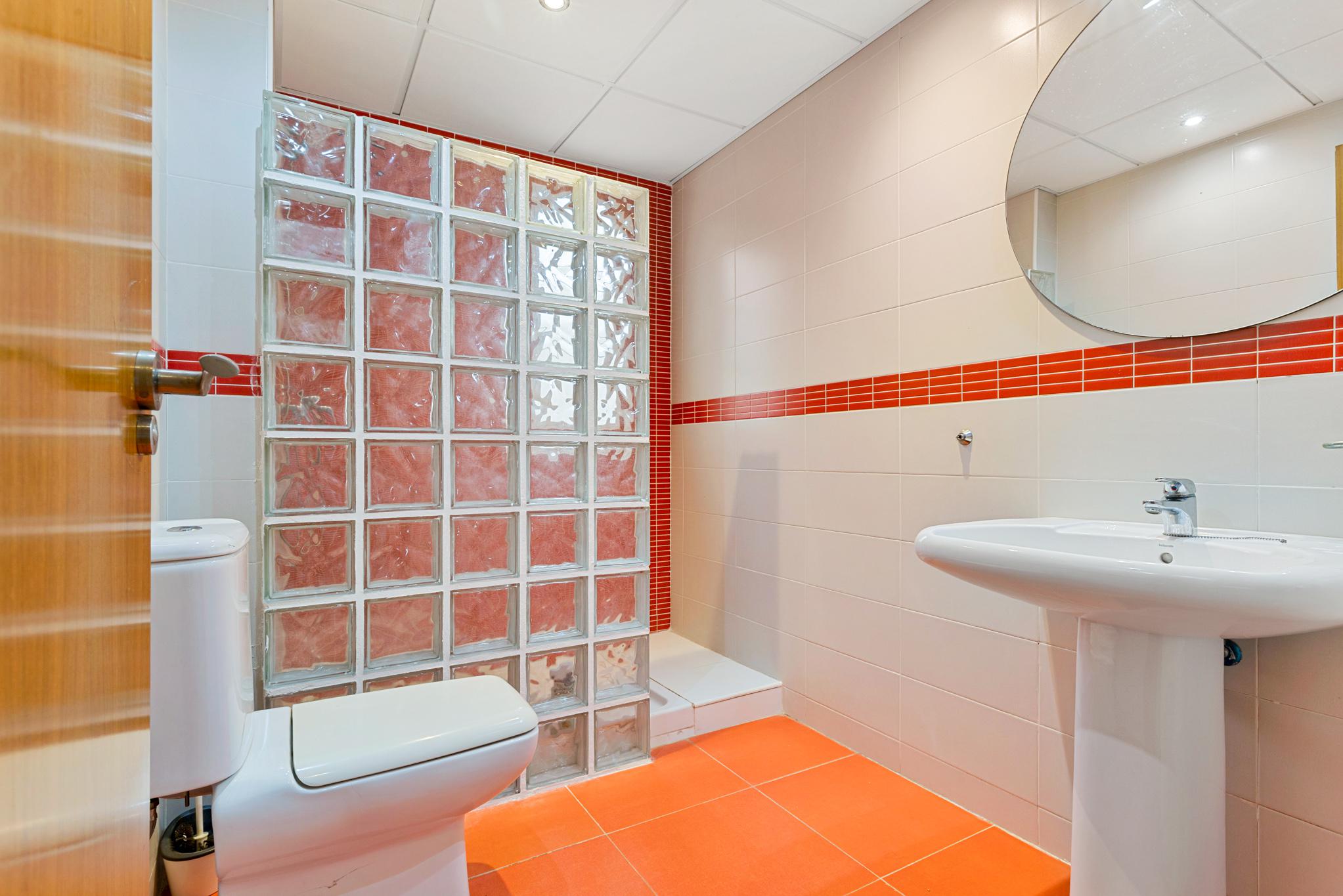 Imagen 20 Casa Pareada en venta en Vélez-málaga / Mercadona de Chilches Costa