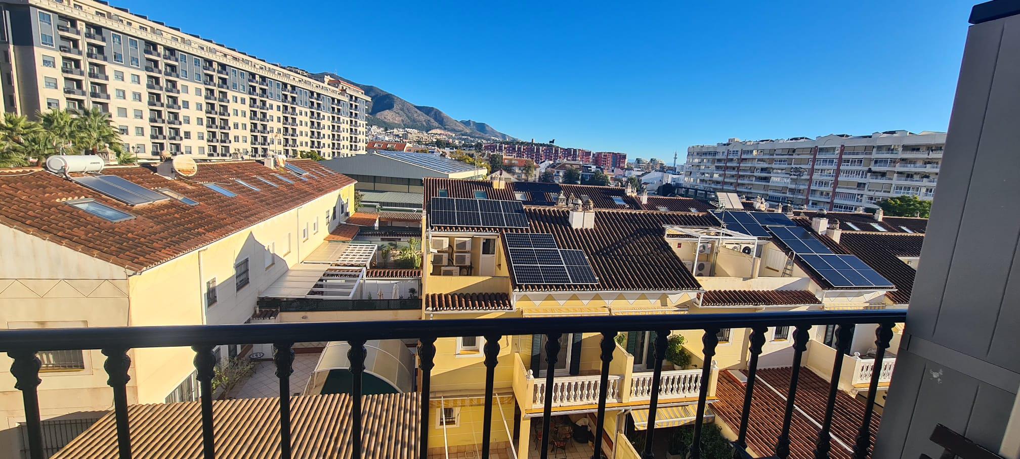 Imagen 1 Apto. Playa en venta en Fuengirola / Los Boliches-Fuengirola 