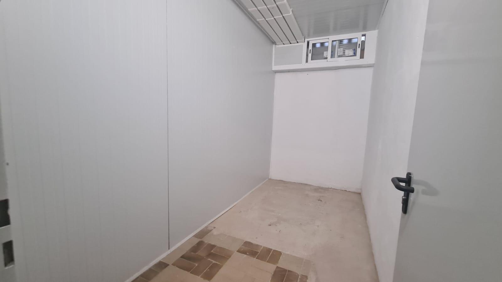 Imagen 5 Local Comercial en venta en Fuengirola / Plaza de Los Chinorros