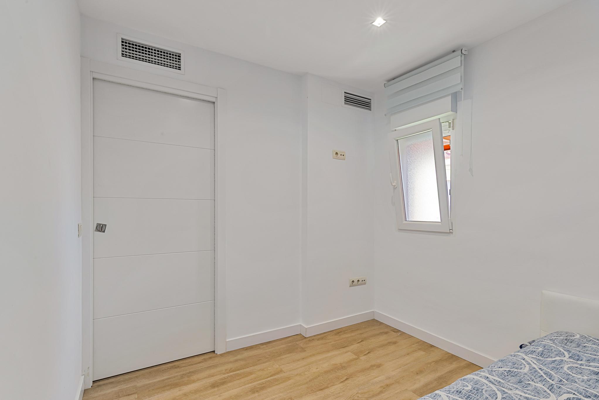 Imagen 15 Casa Adosada en venta en Fuengirola / Zona Puerto Deportivo