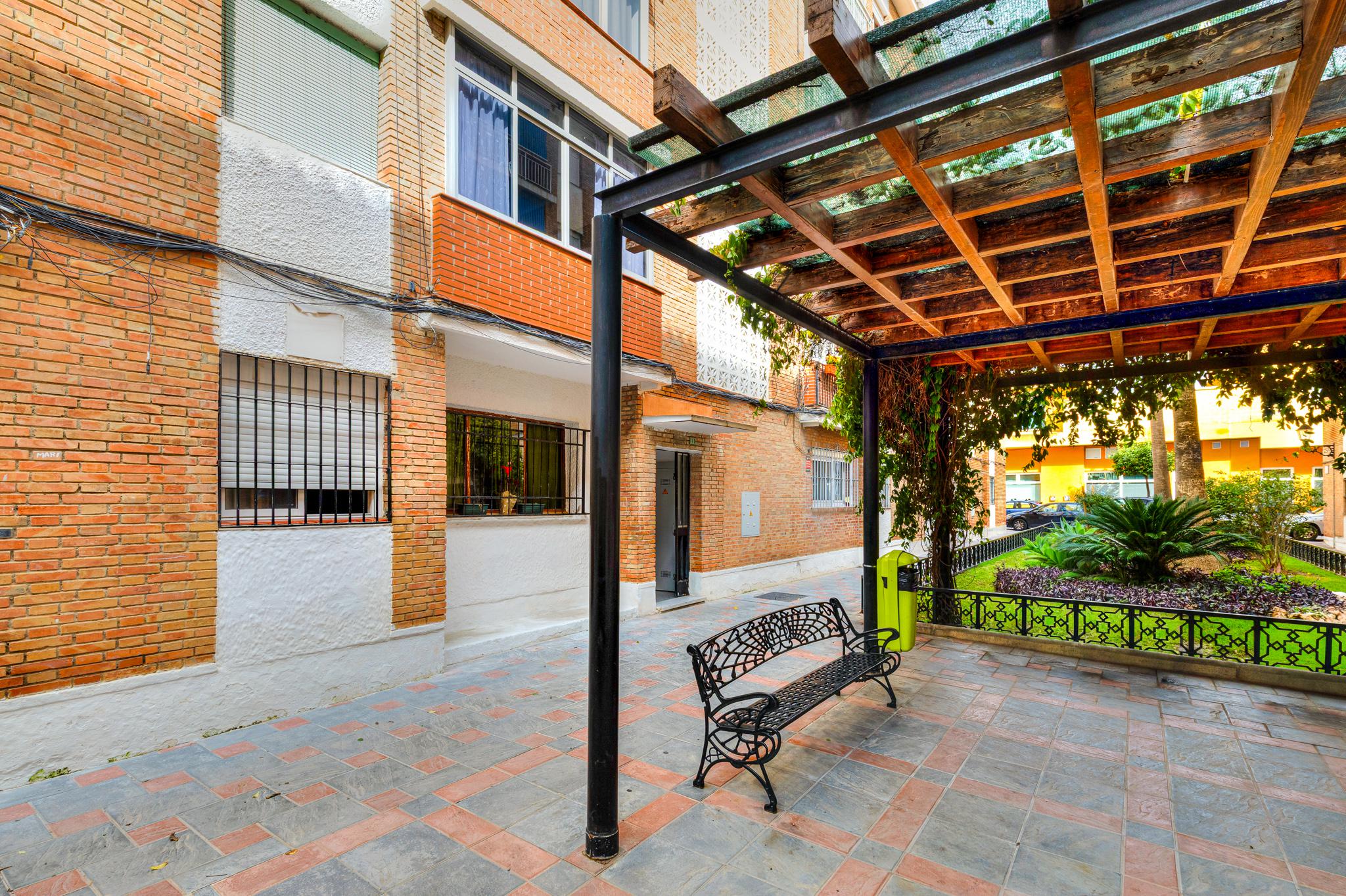 Imagen 17 Apto. Playa en venta en Fuengirola / Polideportivo Elola- 