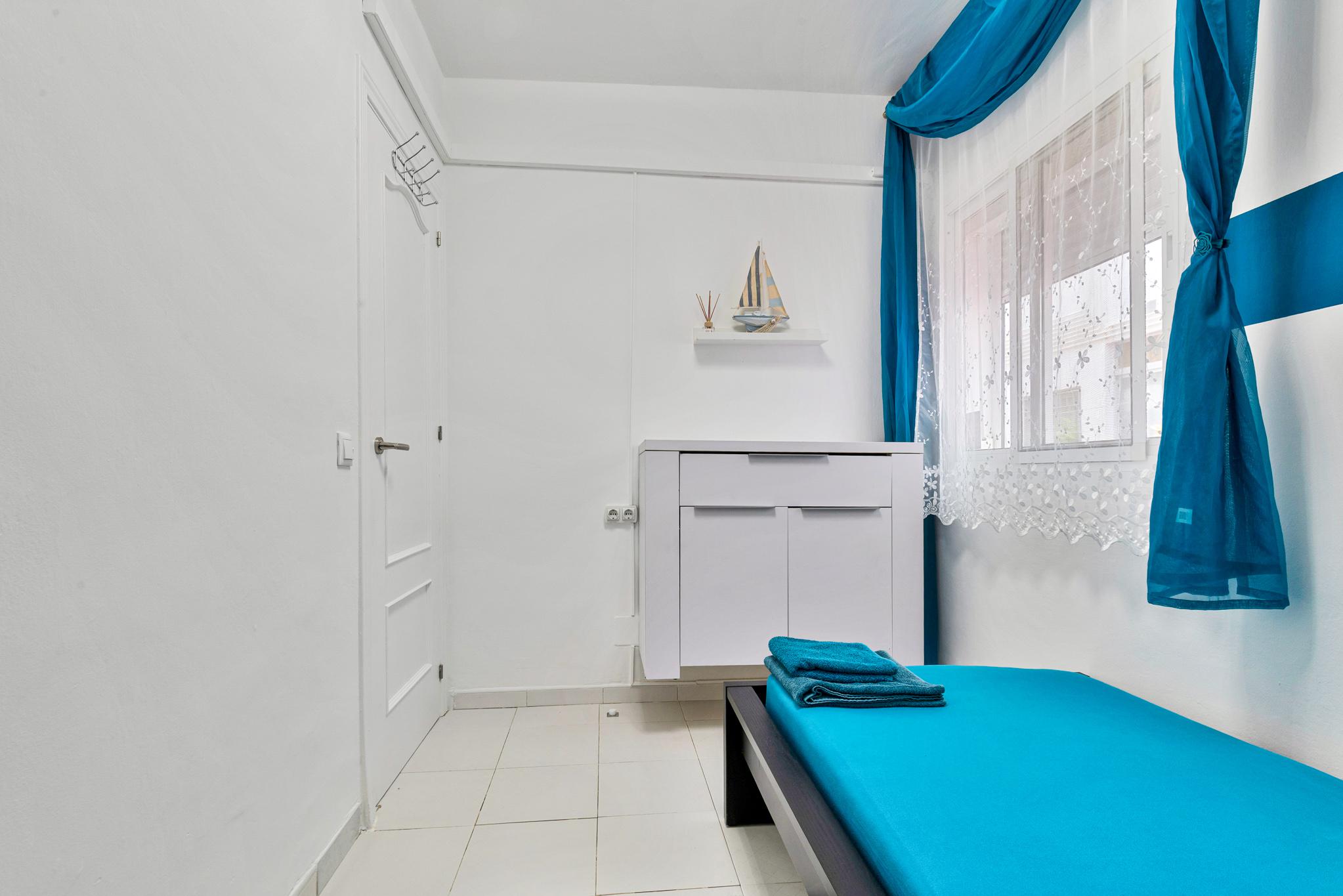 Imagen 15 Apto. Playa en venta en Fuengirola / Polideportivo Elola- 