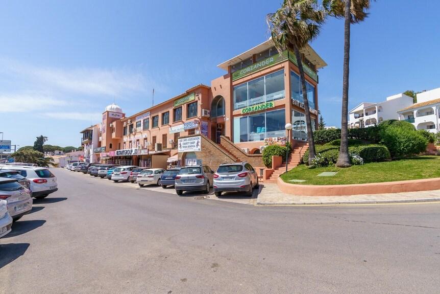 Imagen 16 Casa Adosada en venta en Mijas / Centro comercial Los Olivos de Calahonda