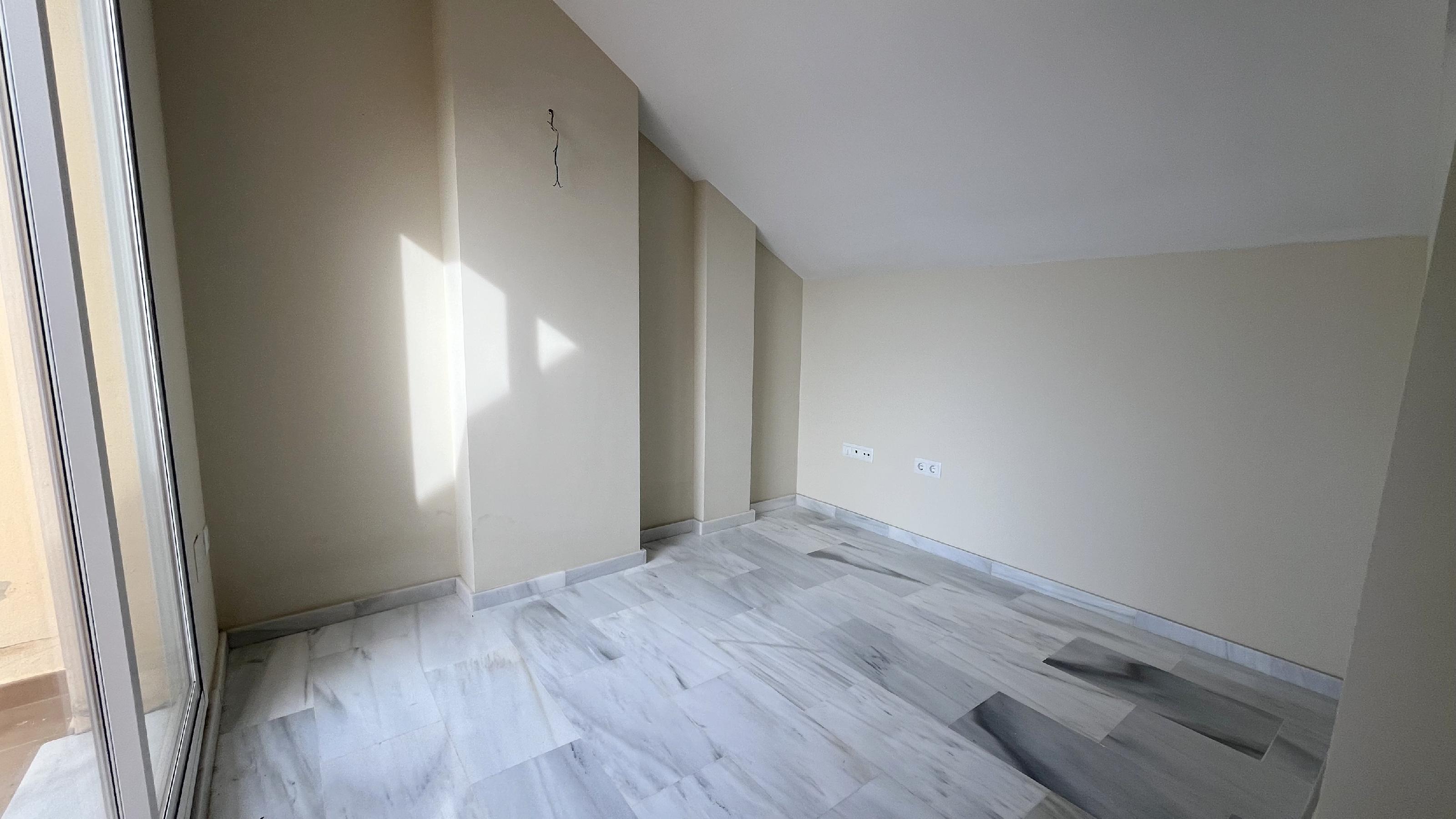 Imagen 12 Casa Adosada en venta en Mijas / Centro comercial Los Olivos de Calahonda