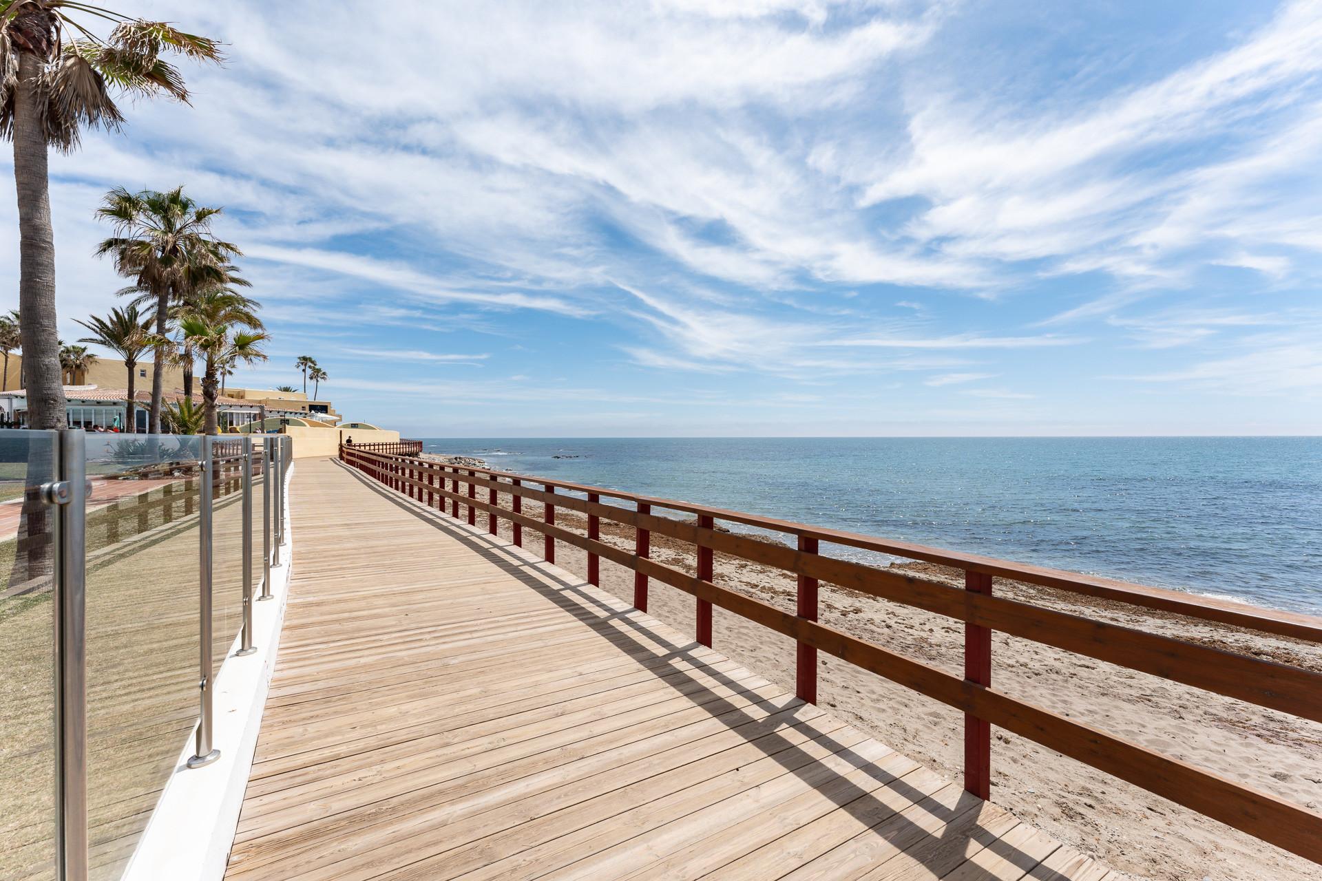 Imagen 15 Casa Adosada en venta en Mijas / Centro comercial Los Olivos de Calahonda