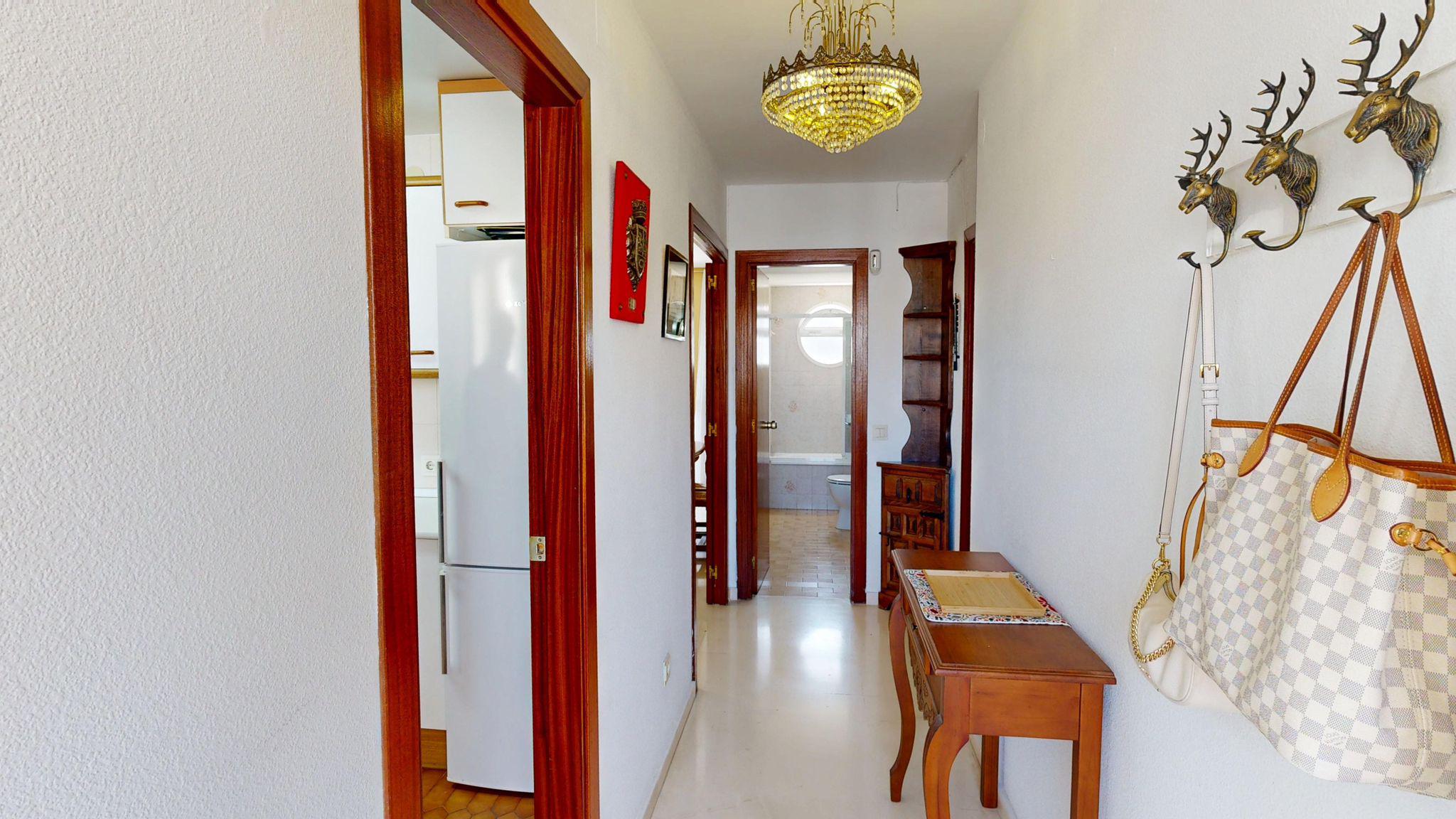 Imagen 14 Piso en venta en Fuengirola / Res. La Roca - Av. Ramón y Cajal