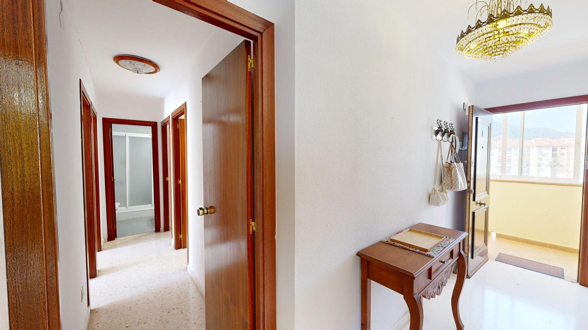 Imagen 9 Piso en venta en Fuengirola / Res. La Roca - Av. Ramón y Cajal