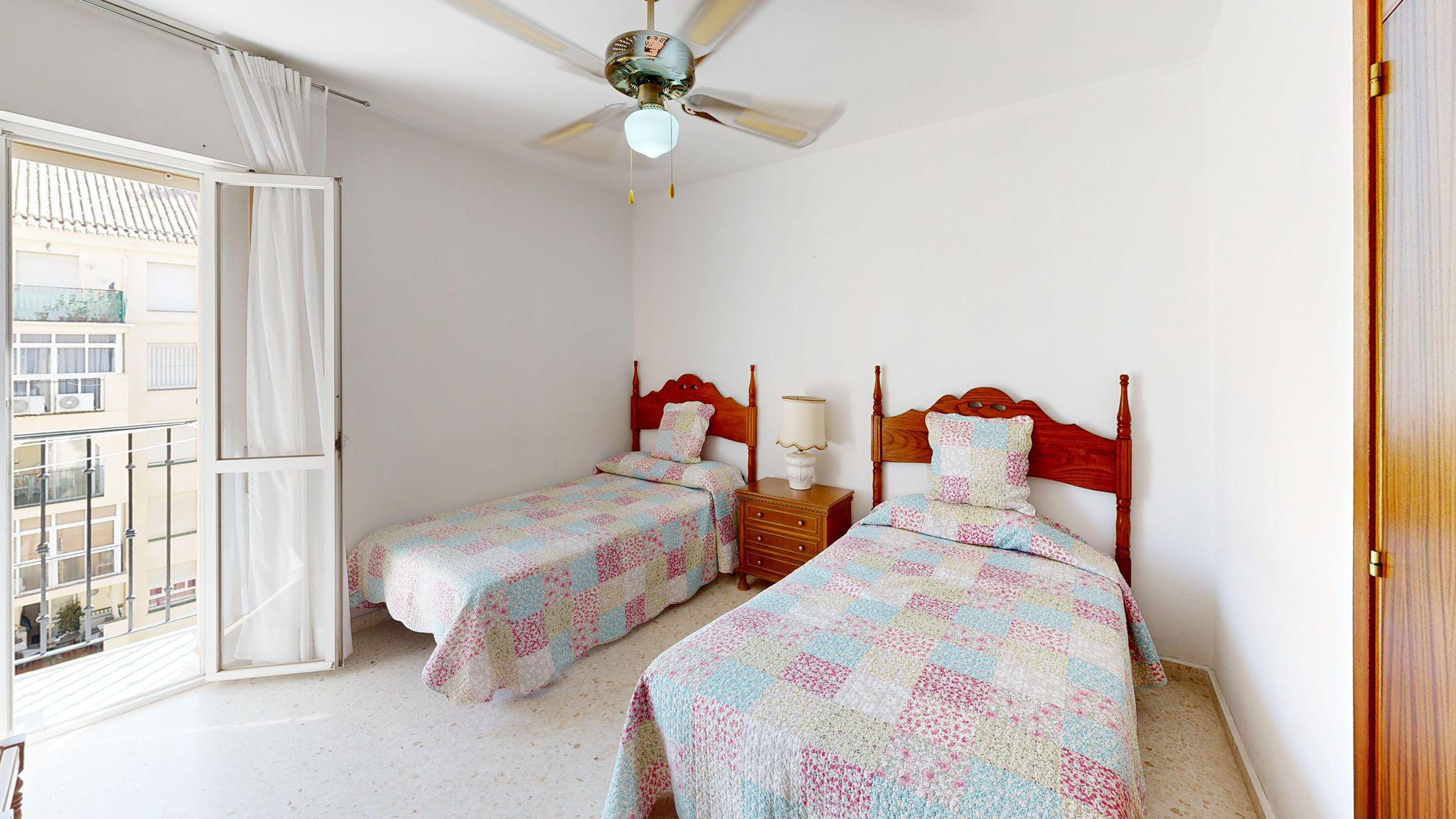 Imagen 16 Piso en venta en Fuengirola / Res. La Roca - Av. Ramón y Cajal