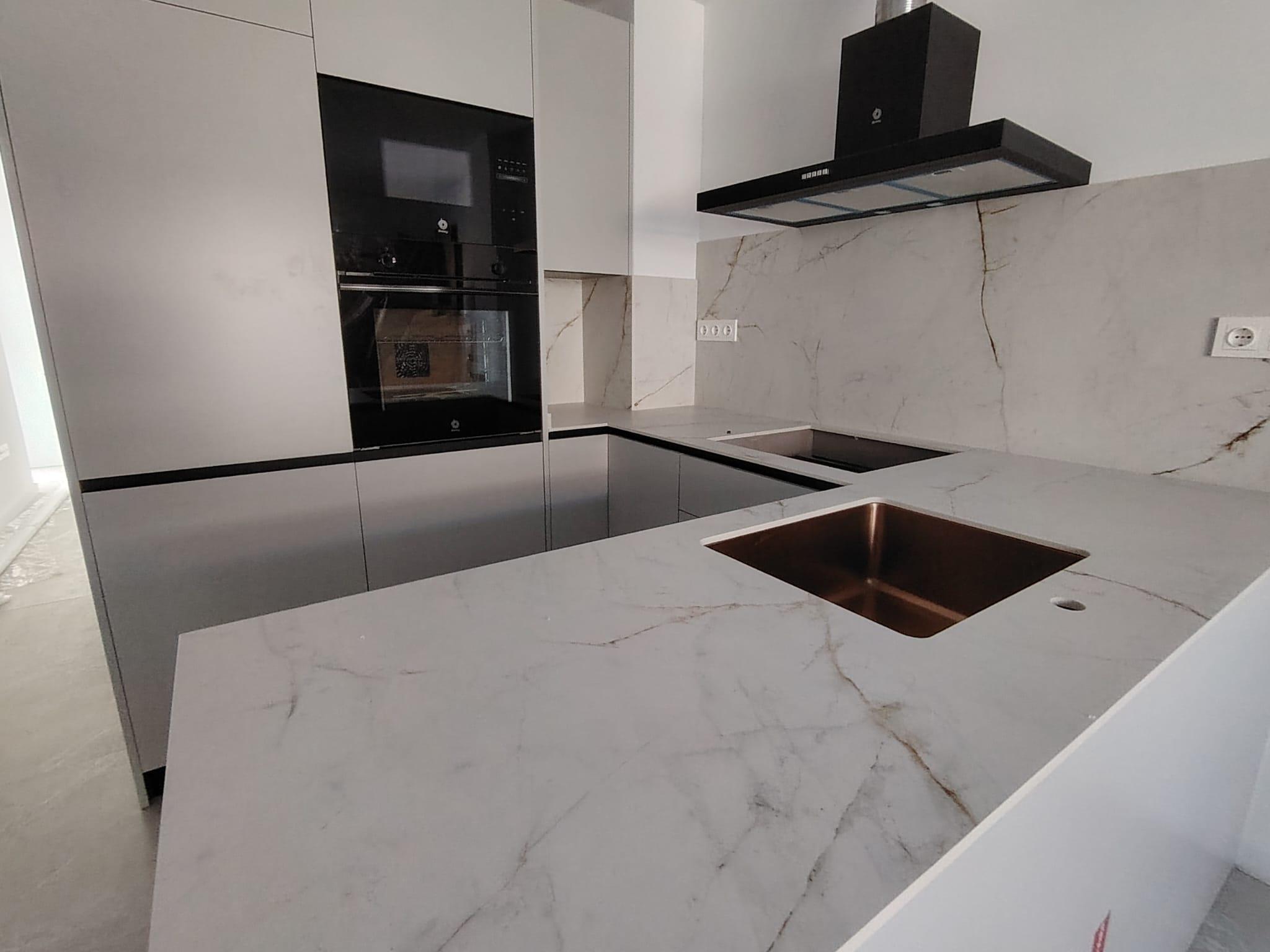 Imagen 6 Ático en venta en Fuengirola / Puerto Deportivo