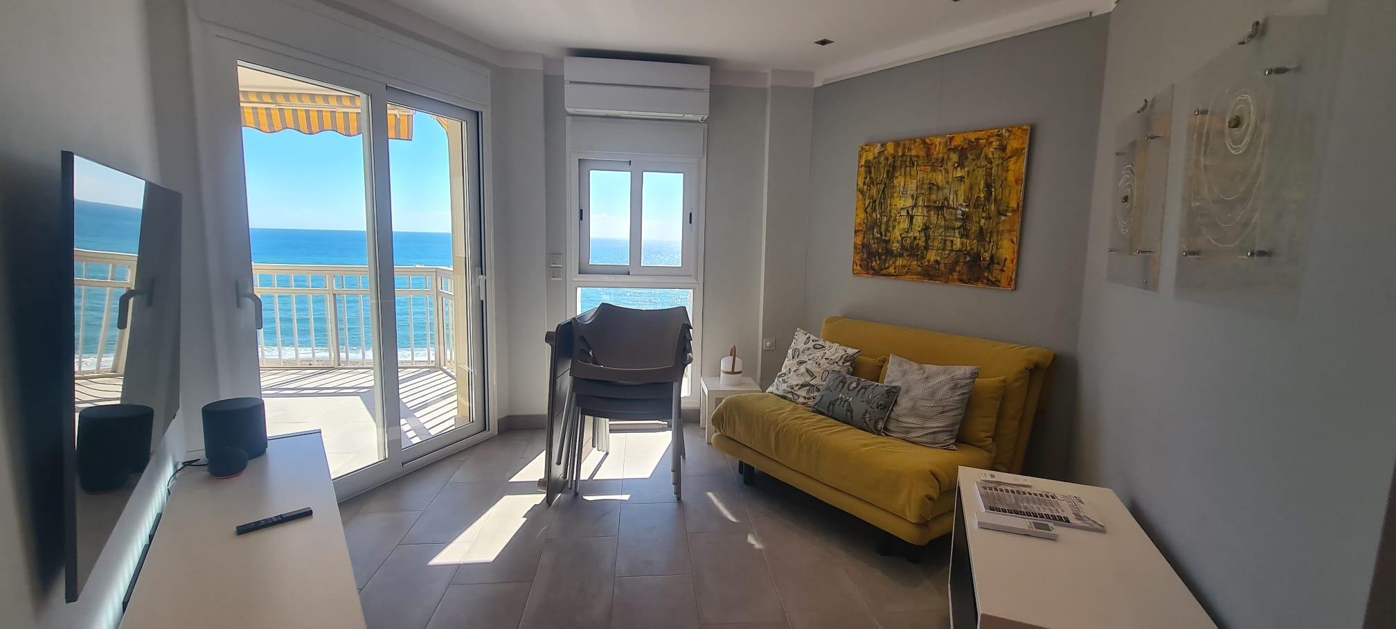 Imagen 4 Apto. Playa en venta en Fuengirola / Paseo Marítimo Rey de España