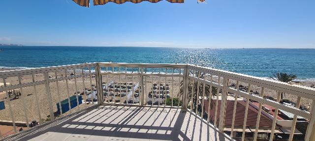 Imagen 1 Inmueble 302006 - Apto. Playa en venta en Fuengirola / Paseo Marítimo Rey de España