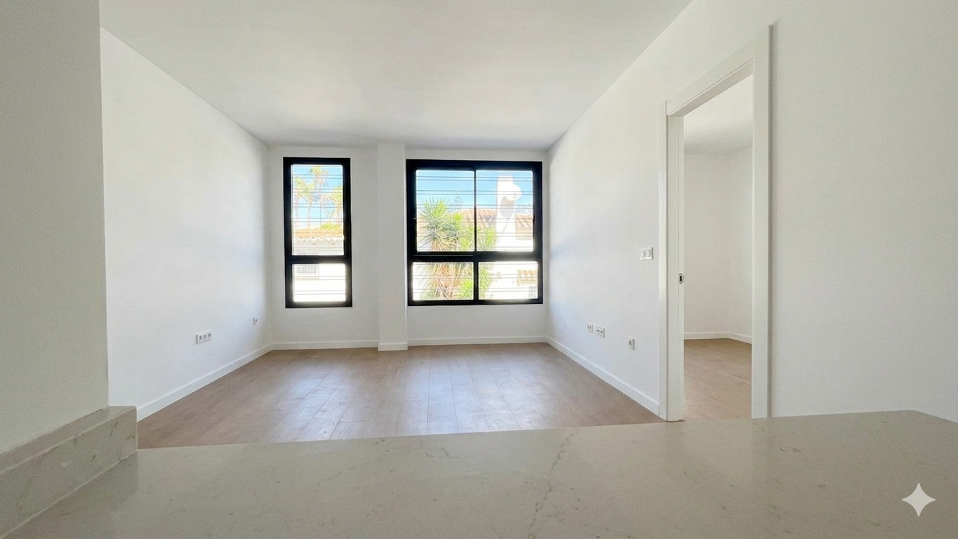 Imagen 3 Apto. Playa en venta en Fuengirola / Los Boliches-Fuengirola