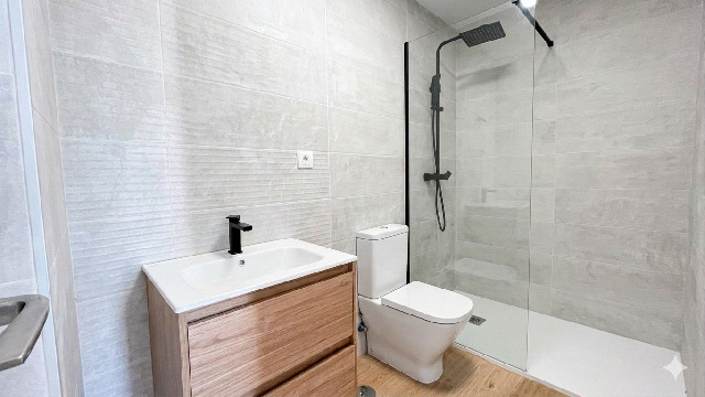 Imagen 9 Inmueble 302045 - Apto. Playa en venta en Fuengirola / Los Boliches-Fuengirola
