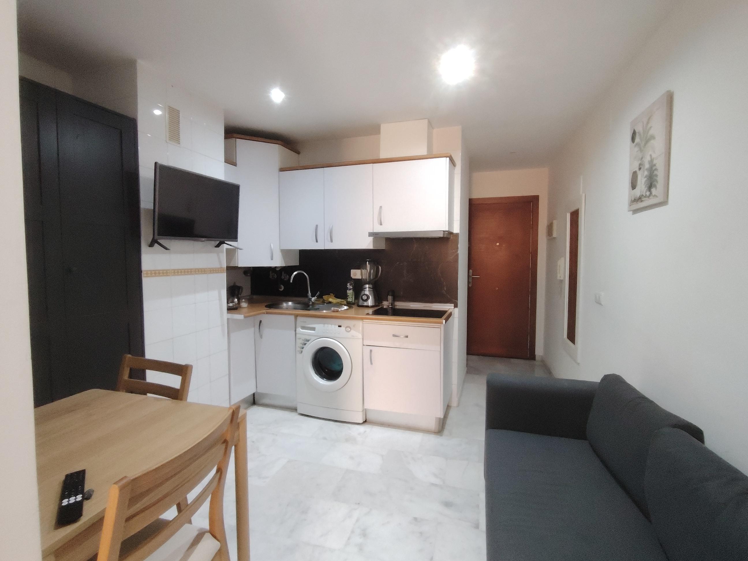 Imagen 3 Estudio en venta en Fuengirola / Zona de Torreblanca