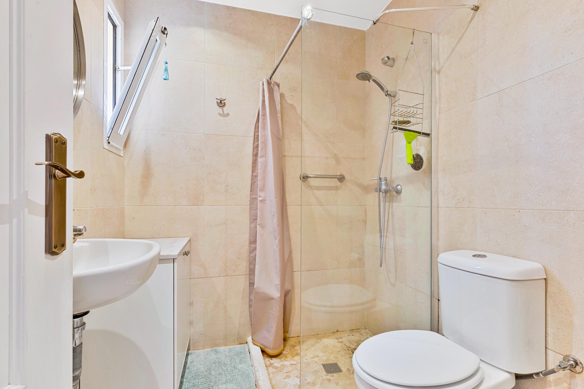 Imagen 13 Apto. Playa en venta en Fuengirola / Zona de los Pacos-Fuengirola