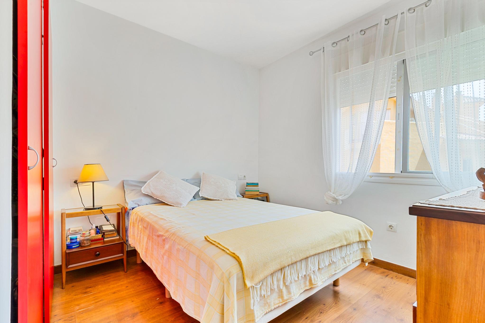 Imagen 10 Apto. Playa en venta en Fuengirola / Zona de los Pacos-Fuengirola