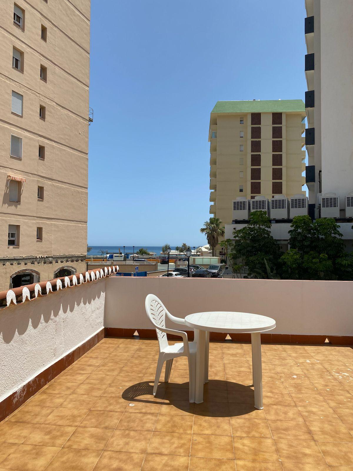 Imagen 23 Casa Aislada en venta en Fuengirola / Segunda linea de playa