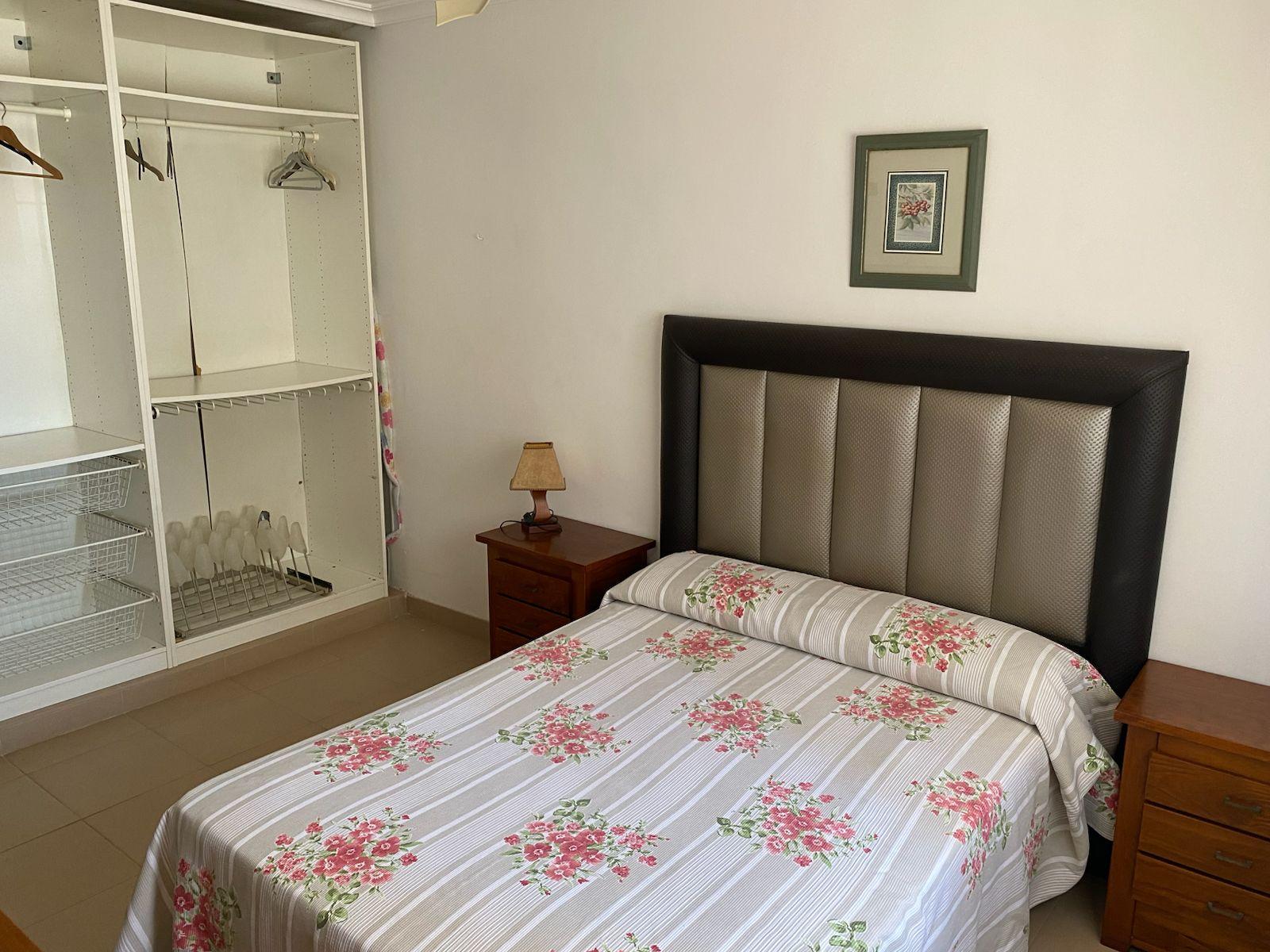 Imagen 12 Casa Aislada en venta en Fuengirola / Segunda linea de playa