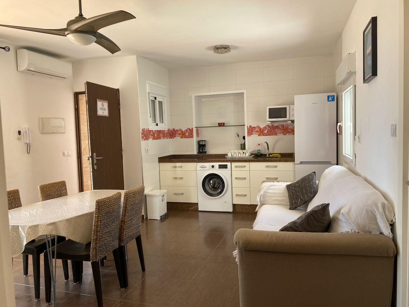 Imagen 5 Casa Aislada en venta en Fuengirola / Segunda linea de playa