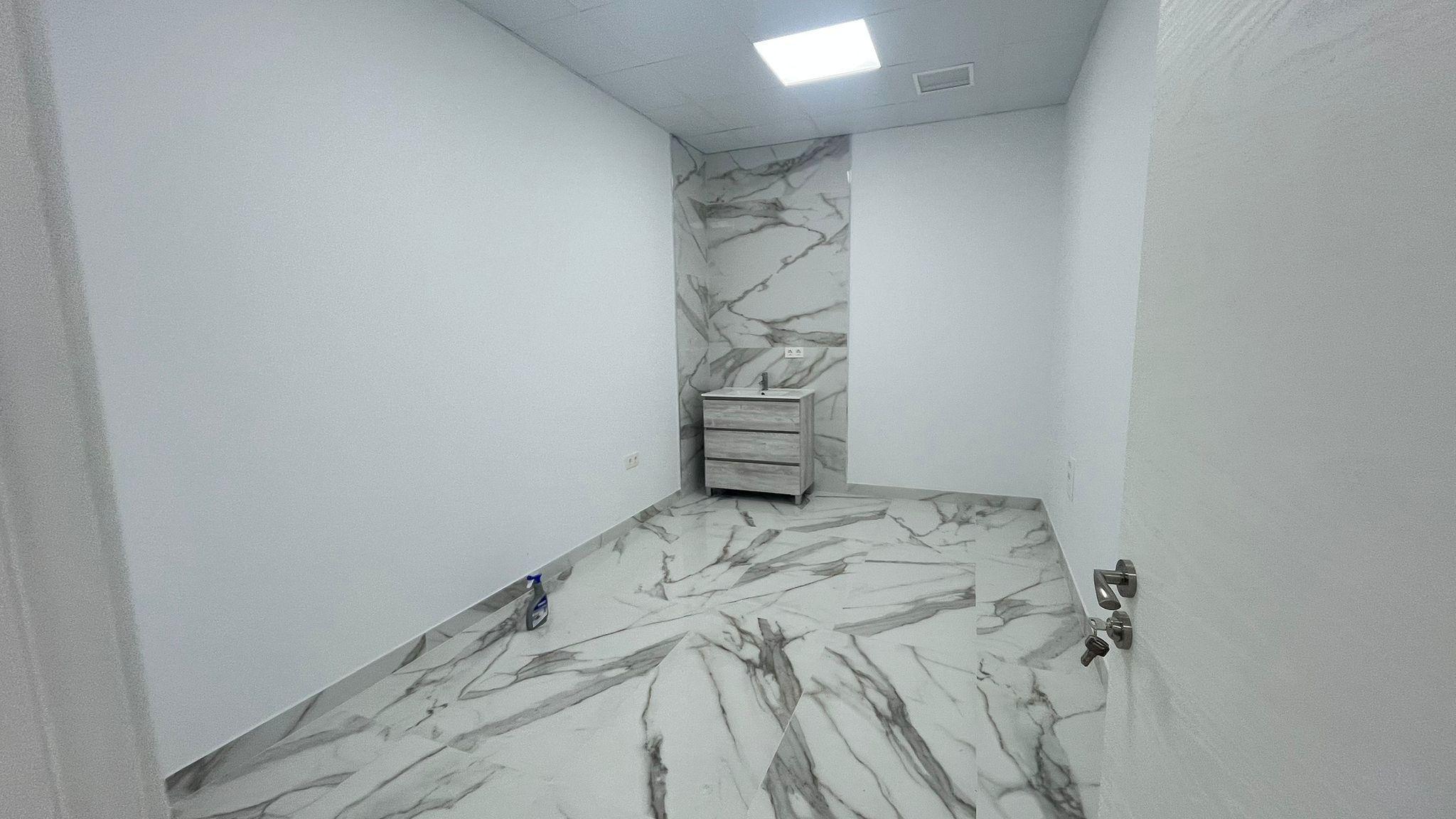Imagen 8 Local Comercial en alquiler en Fuengirola / Zona Edificio Milan- Fuengirola