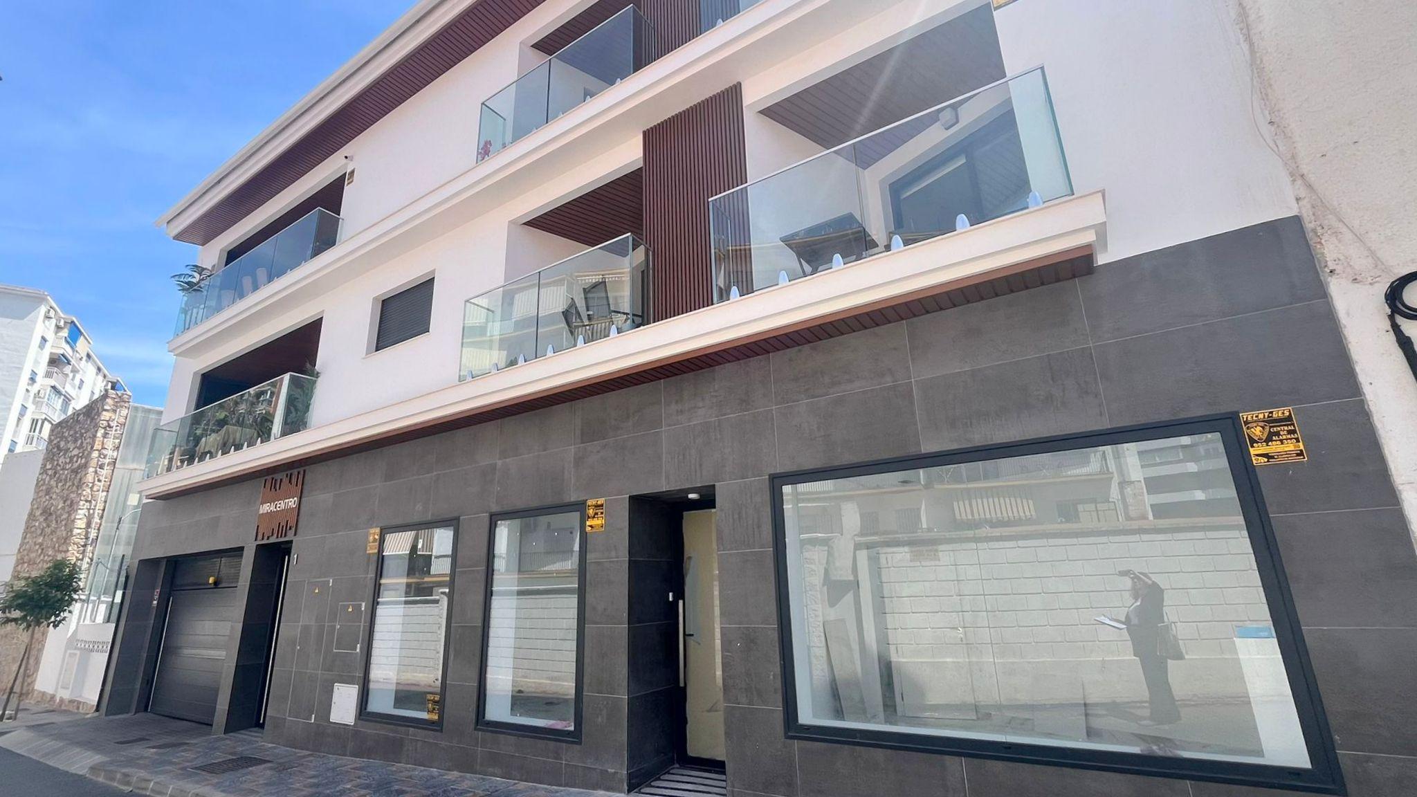 Imagen 16 Local Comercial en alquiler en Fuengirola / Zona Edificio Milan- Fuengirola