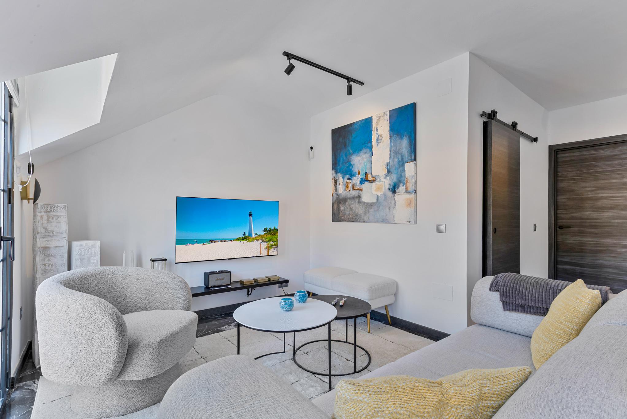 Imagen 5 Ático en venta en Fuengirola / Centro-Segunda línea de playa