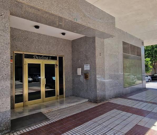 Imagen 5 Apto. Playa en venta en Fuengirola / Edificio Detelina