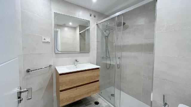 Imagen 12 Inmueble 304553 - Apto. Playa en venta en Fuengirola / Edificio Detelina