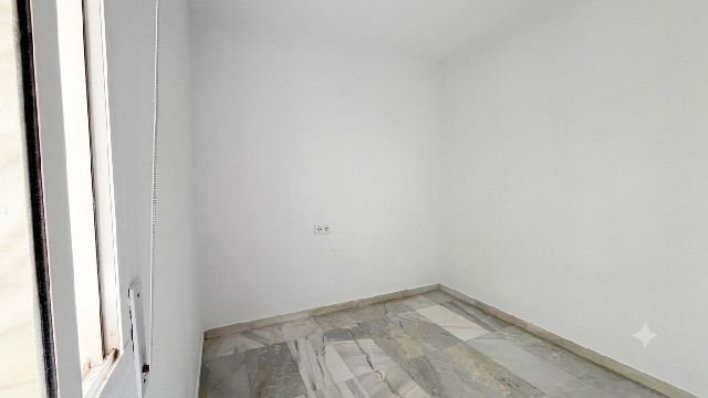 Imagen 15 Inmueble 304553 - Apto. Playa en venta en Fuengirola / Edificio Detelina