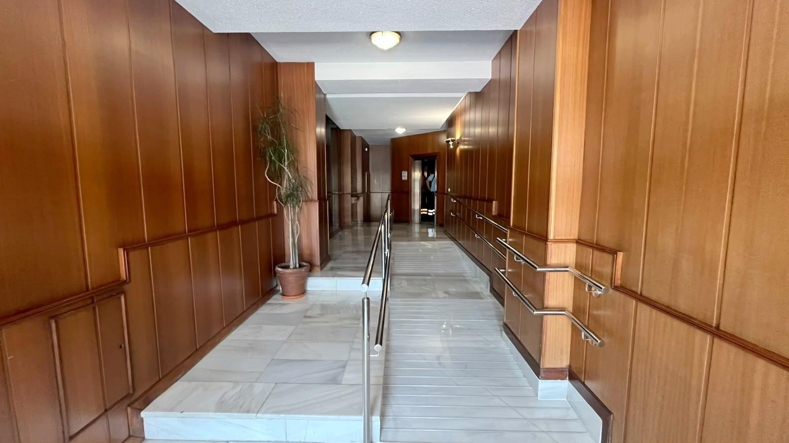 Imagen 17 Apto. Playa en venta en Fuengirola / Edificio Detelina