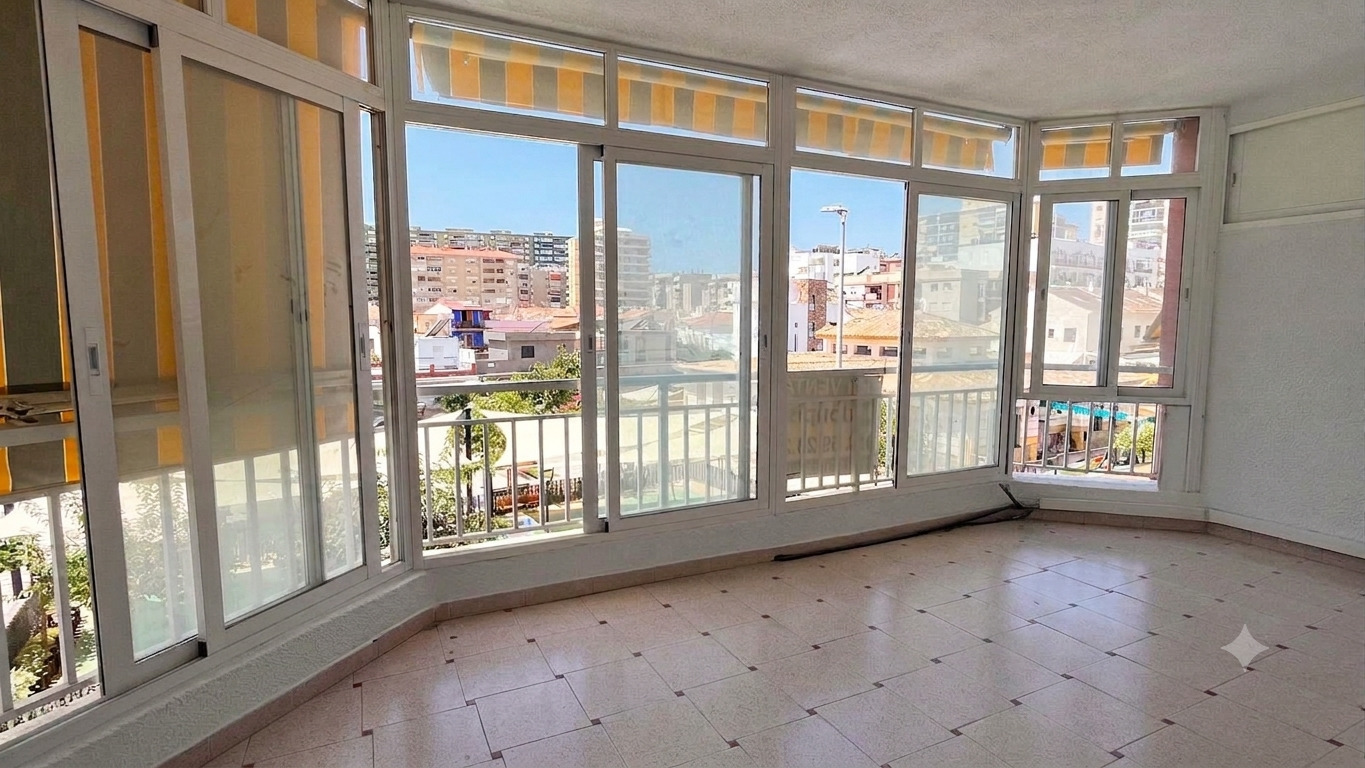 Imagen 8 Apto. Playa en venta en Fuengirola / Edificio Detelina