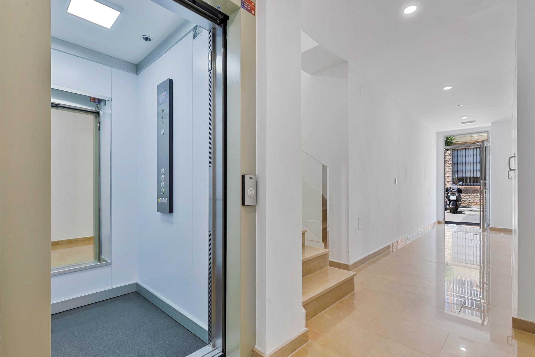 Imagen 16 Apto. Playa en venta en Fuengirola / Fuengirola Centro-Plaza Chinorros