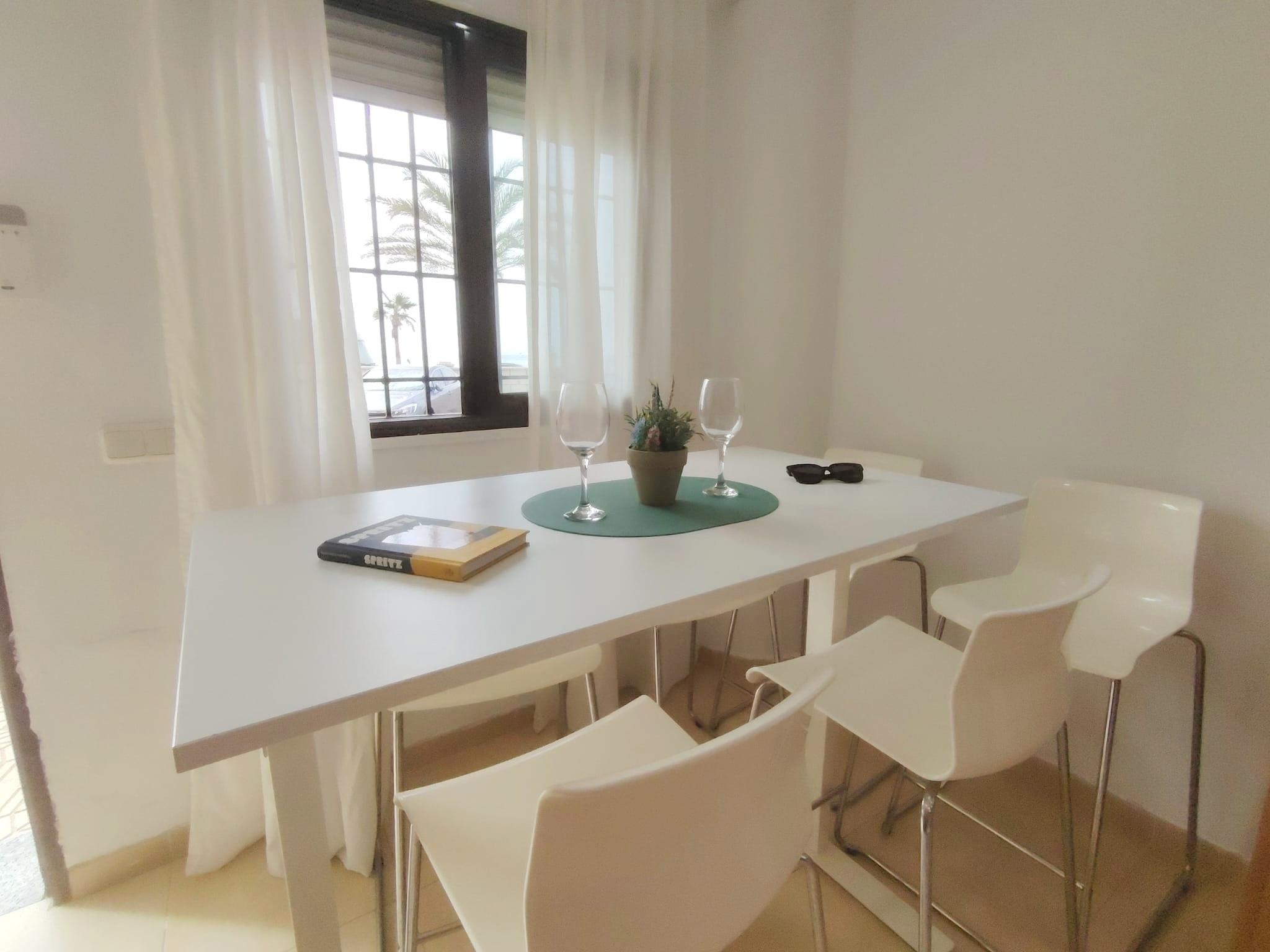 Imagen 11 Apto. Playa en venta en Fuengirola / Paseo Marítimo Rey De España